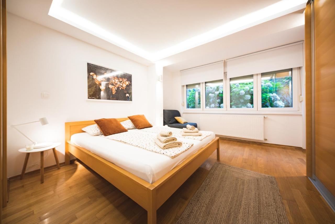 Sleep, Eat, Repeat And Park Your Car In City Center Zagreb Eksteriør bilde